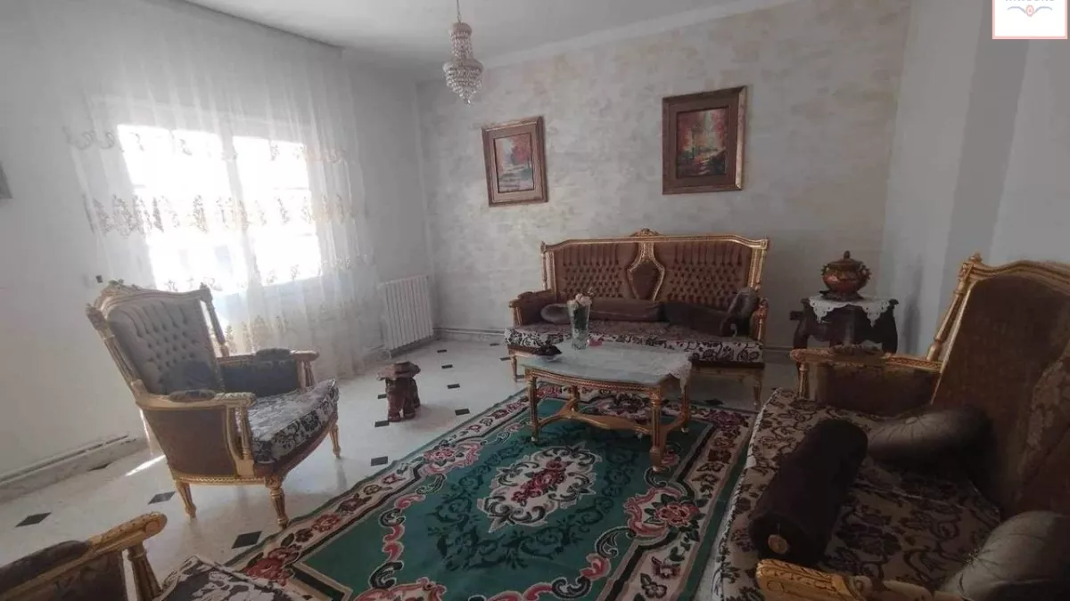 Luxus-Duplex-Villa in Hammam El Chott REF: V003