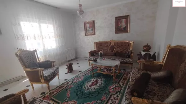 Luxus-Duplex-Villa in Hammam El Chott REF