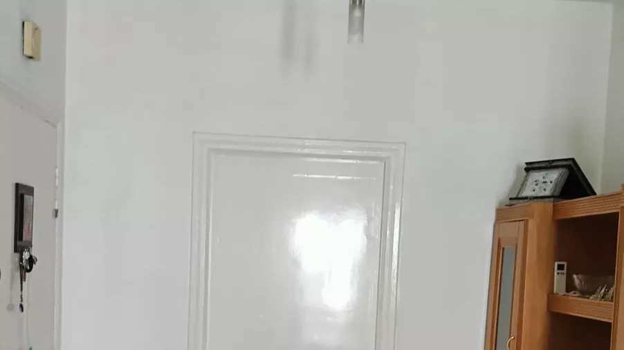 Ihre Ideale Neue Heimat: Renovierte SNIT-Wohnung in Borj Louzir