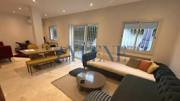 Geräumiges Triplex mit Garten in La Marsa