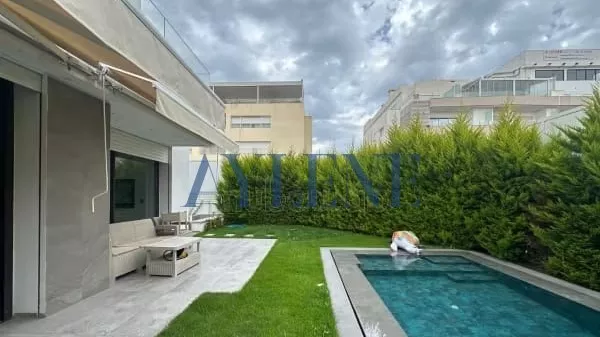 Luxus-Villa S4 mit Pool am Lac 2