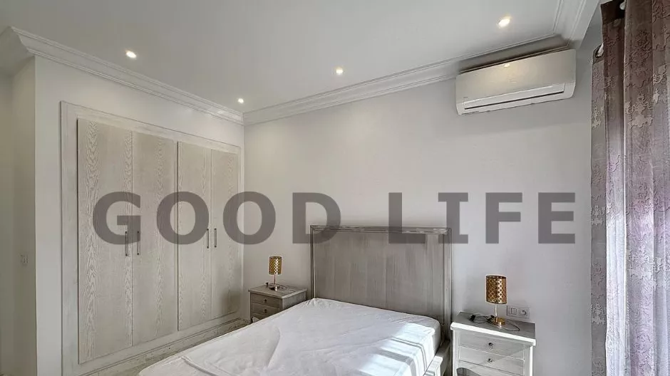 Luxuriöse Möblierte S+3 Wohnung in La Marsa Beach: Ein Refugium der Eleganz im Herzen der Stadt