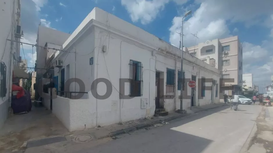 Außergewöhnliches Grundstück in La Goulette zur Verkauf: Eine Einmalige Gelegenheit!