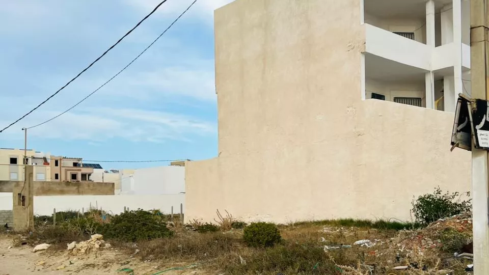 Traumchance für Investoren in Ain Grenz, Kélibia: Ein Paradies in Reichweite