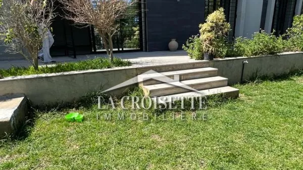 Luxuriöse S+4 Wohnung mit Garten in La Marsa ZAL1758
