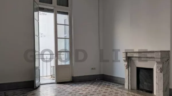 Charmantes S+4 Apartment in der Place d'Afrique, Tunis