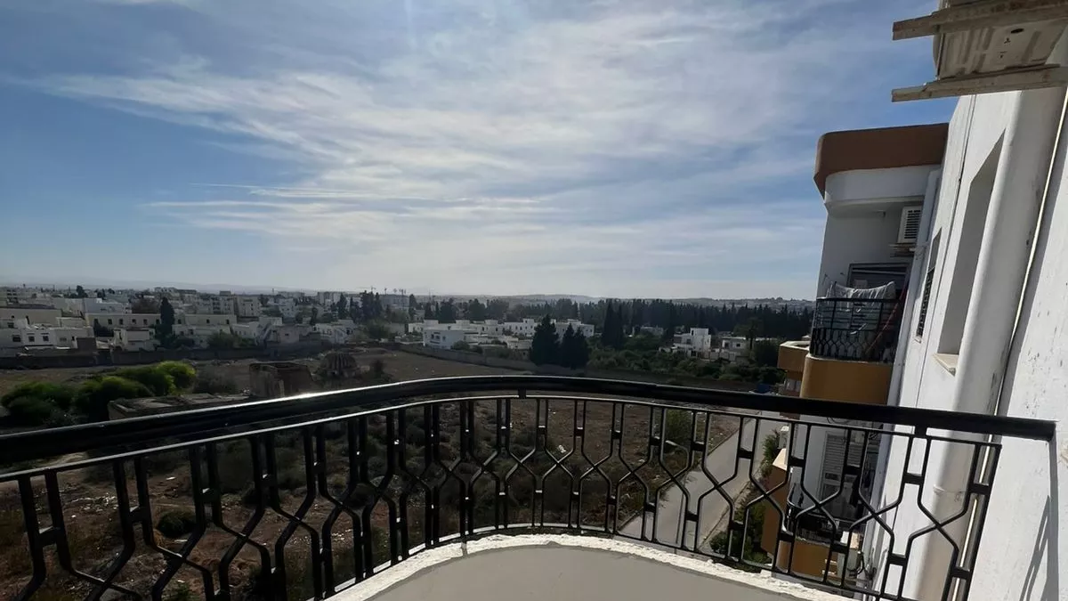 Elegantes Apartment in Cité Snit, Manouba: Ein Refugium der Bequemlichkeit und Moderne