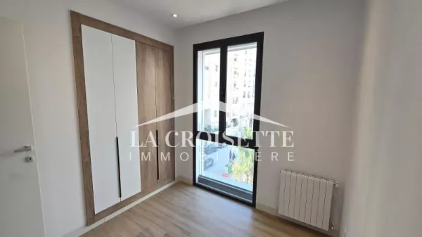 Luxuriöse S2-Wohnung in Ain Zaghouan Nord