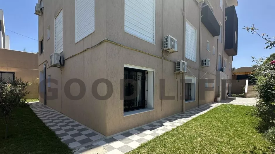 Luxuriöse S+3-Wohnung mit Garten in Gammarth Supérieur: Der ultimative Wohnraum