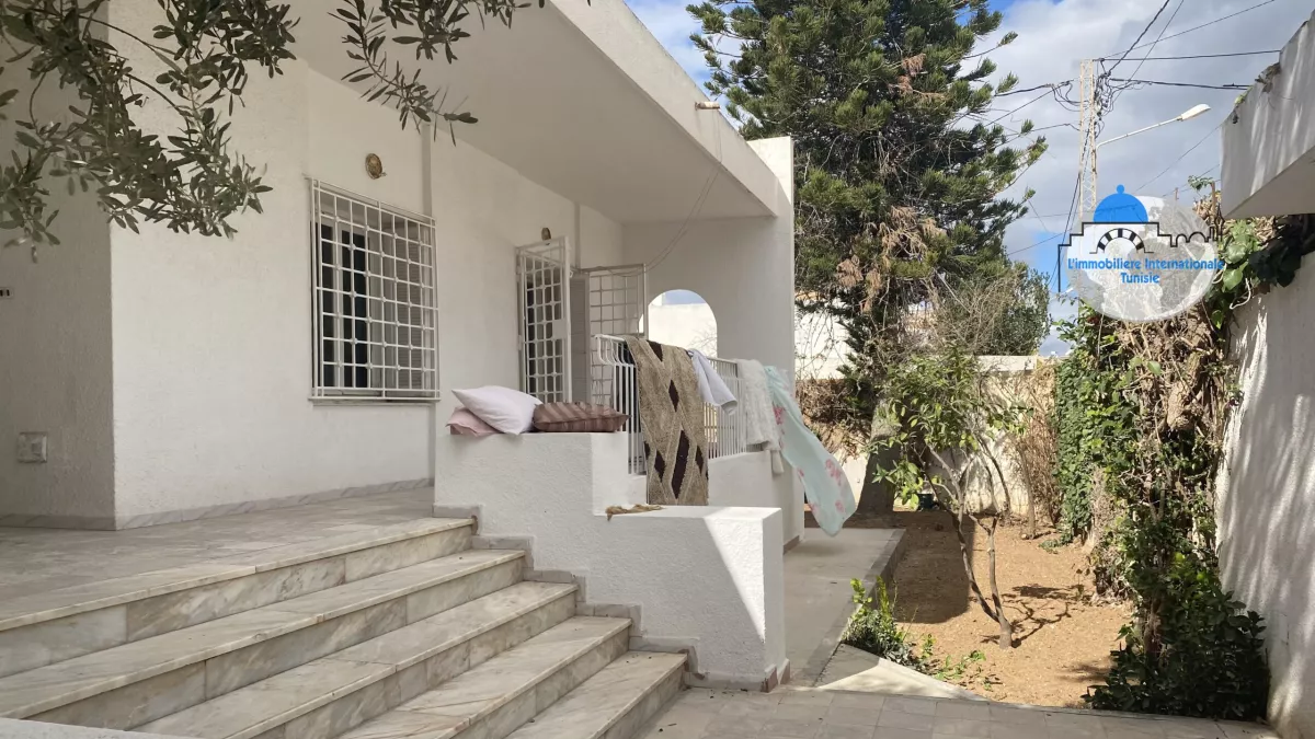 Traumvilla in Khezama Est, Sousse: Ein Hort der Ruhe und des Luxus