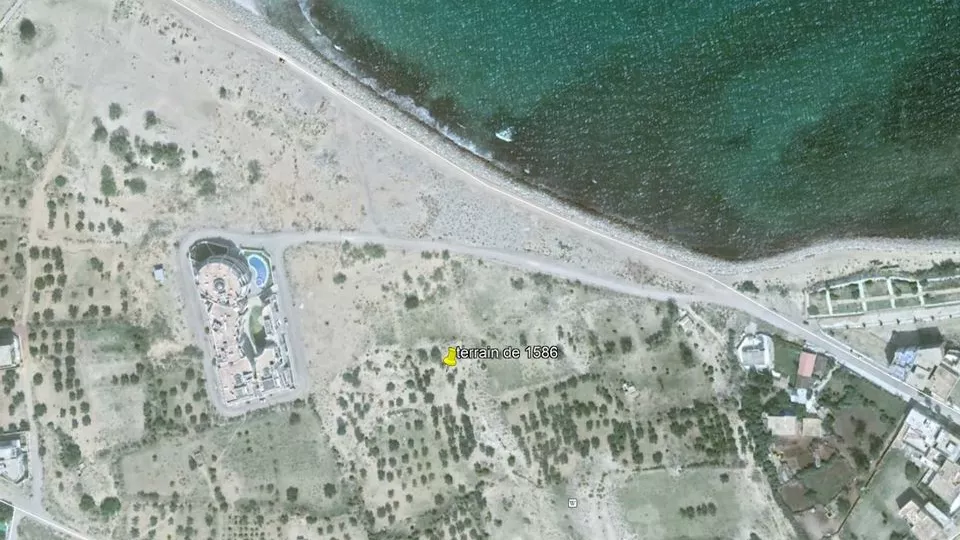 Außergewöhnliches Grundstück zum Verkauf neben der Hergla Diamond Residence