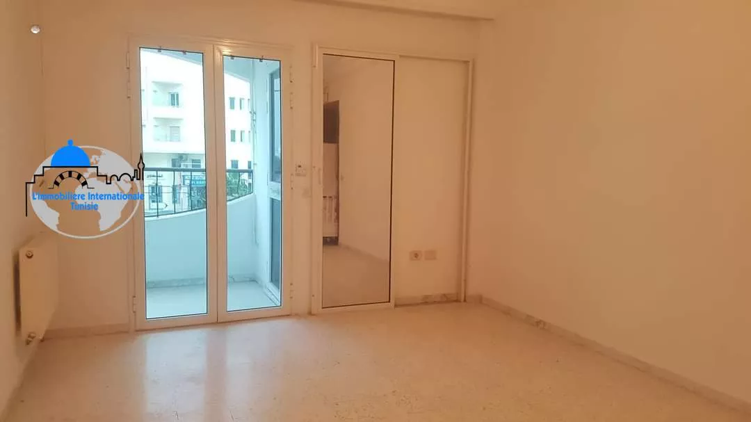 Ufficio S1 sulla Rotta Turistica Hammam Sousse: Il Luogo Ideale per il Tuo Progetto!