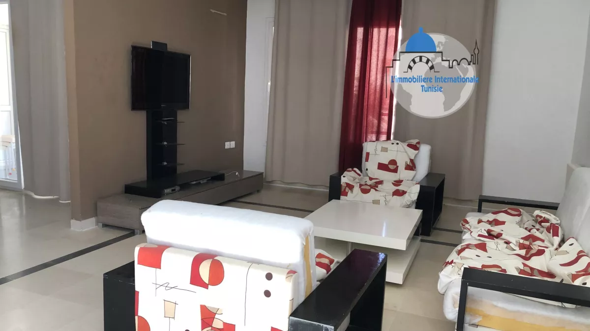 Luxuriöse Möblierte S+3 Villa-Etage in Sousse