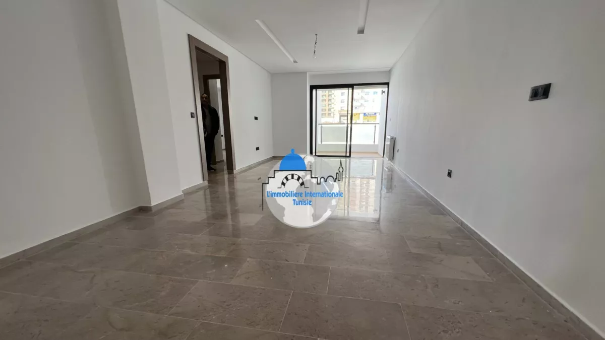 Atemberaubende S+2-Wohnung in Sahloul 4, Sousse