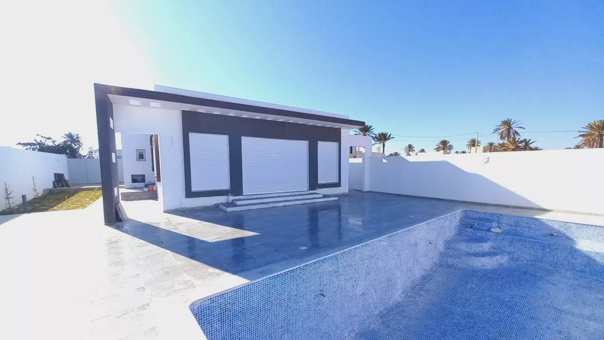 Dream Villa with Pool in Djerba - Your Oasis Awaits!