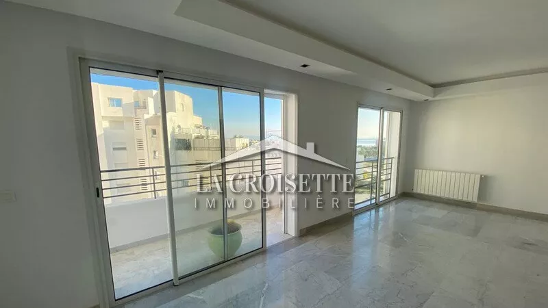 Luxury Apartment S+3 with Lake View at Berges du Lac 2: A Haven of Elegance and Comfort