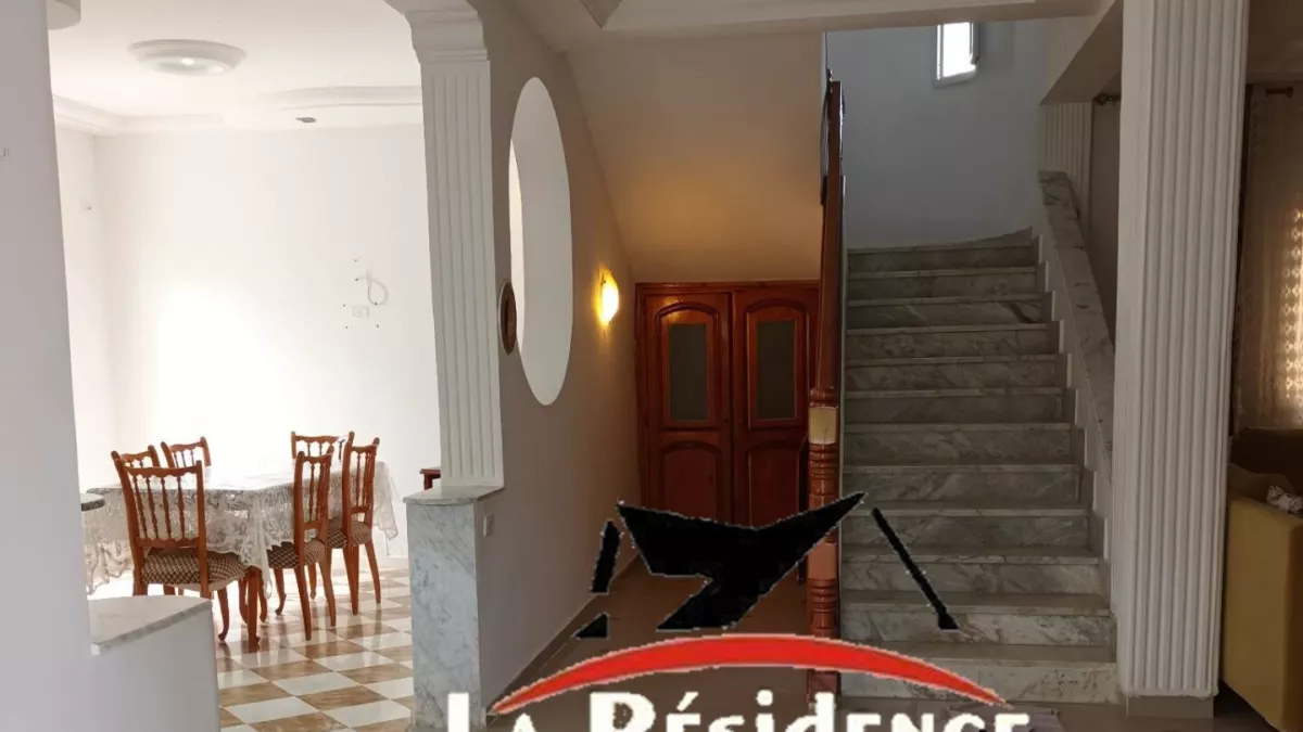 Villa Arredata in Affitto a Corniche Bizerte - Affitto Mensile di 1800 TND