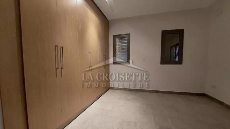 Lussuoso Duplex S+3 a Gammarth: Un Rifugio Elegante