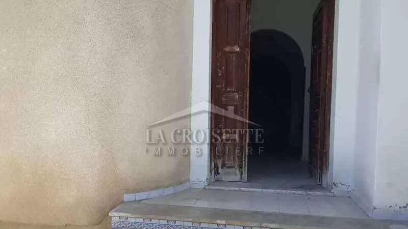 Villa di Lusso in Vendita a La Marsa: Un Rifugio di Comfort e Eleganza