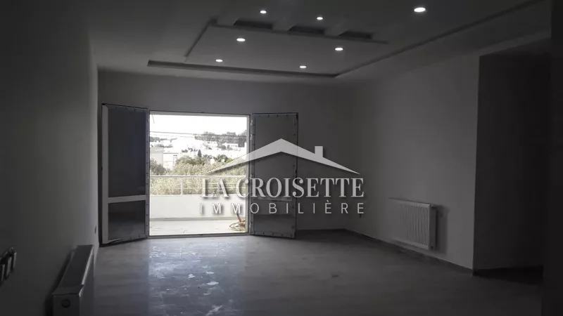 Appartamento di Lusso S+3 a Gammarth: Un Rifugio di Comfort e Sicurezza