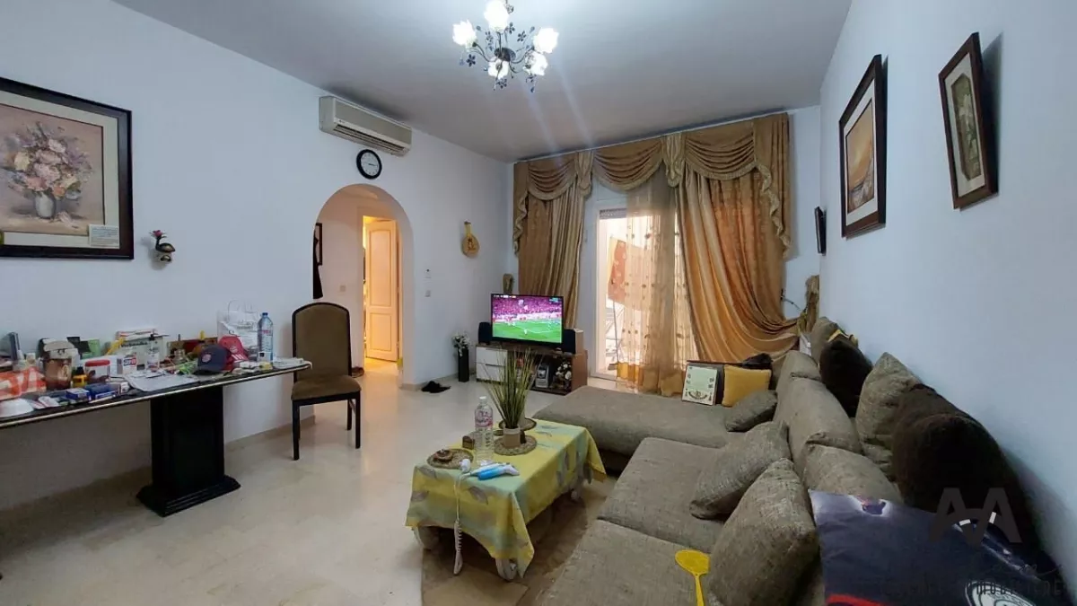 Occasione Eccezionale: Appartamento di 1 Camera da Letto + 2 Camere con Balcone a Cité Riadh, Nabeul