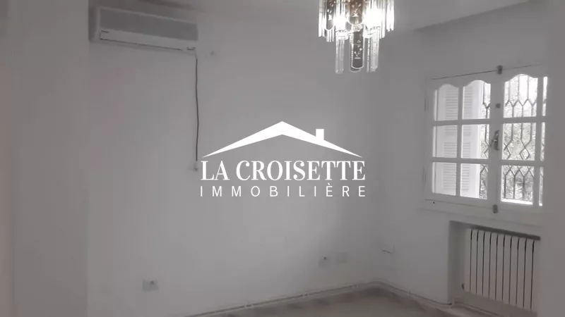 Villa di Lusso S+3 ad Ain Zaghouan: Il Vostro Nuovo Rifugio di Pace