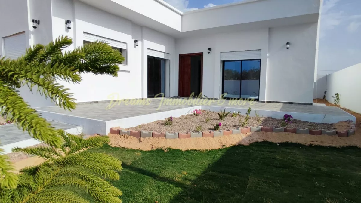 Stunning Ground-Floor Villa in Midoun