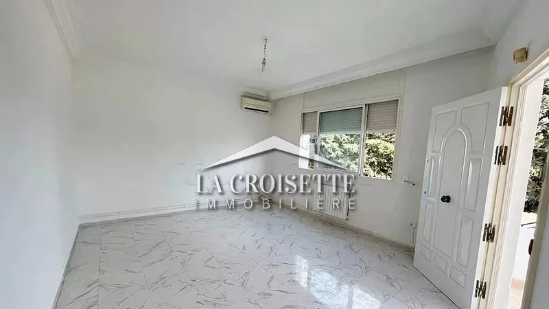 La Tua Nuova Oasi di Pace: Villa S+3 a La Marsa