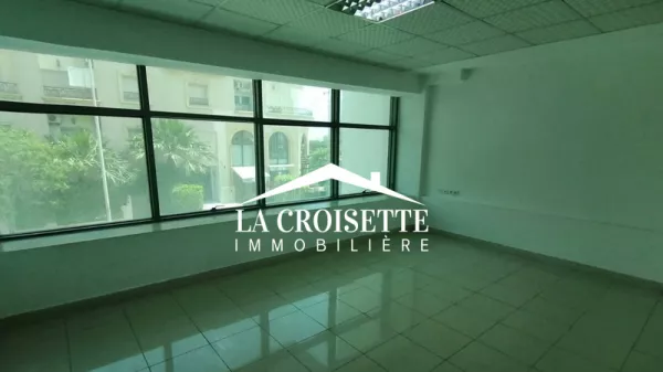 Modern Open-Space Office for Rent at Berges du Lac 2