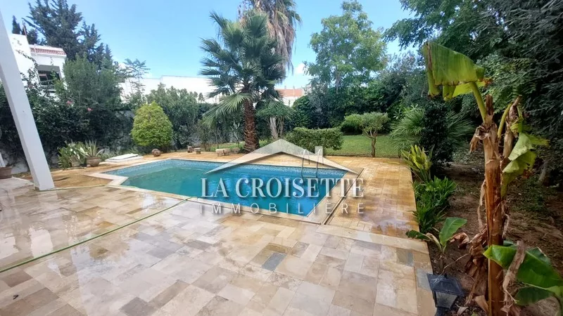 Villa di Lusso con Piscina a La Marsa: Un Sogno che si Avvera