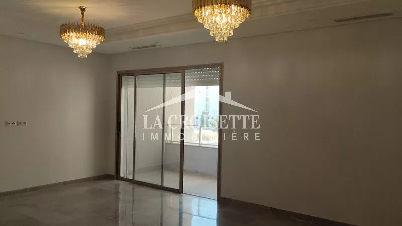 Luxury S+3 Apartment in Jardins de Carthage: A Haven of Comfort and Security