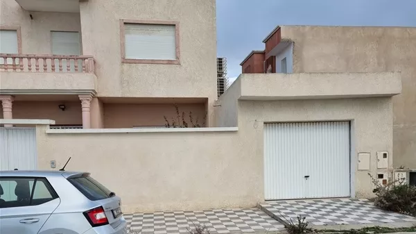 Villa Ghamza in Borj Cedria: Ihre Serene Oase