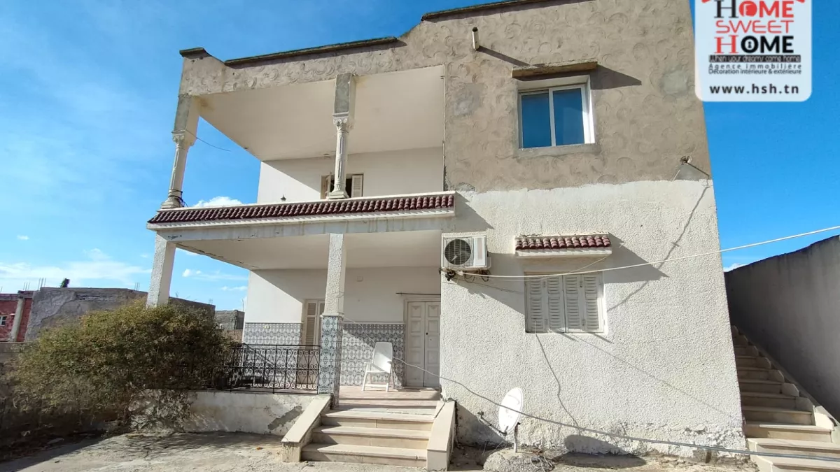 Exceptional Opportunity: Elisabeth Marie Building in Boumhal Located in the residential neighborhood of Boumhal, Ben Arous, the Elisabeth Marie Building offers an exceptional living environment for those seeking a comfortable and practical space.