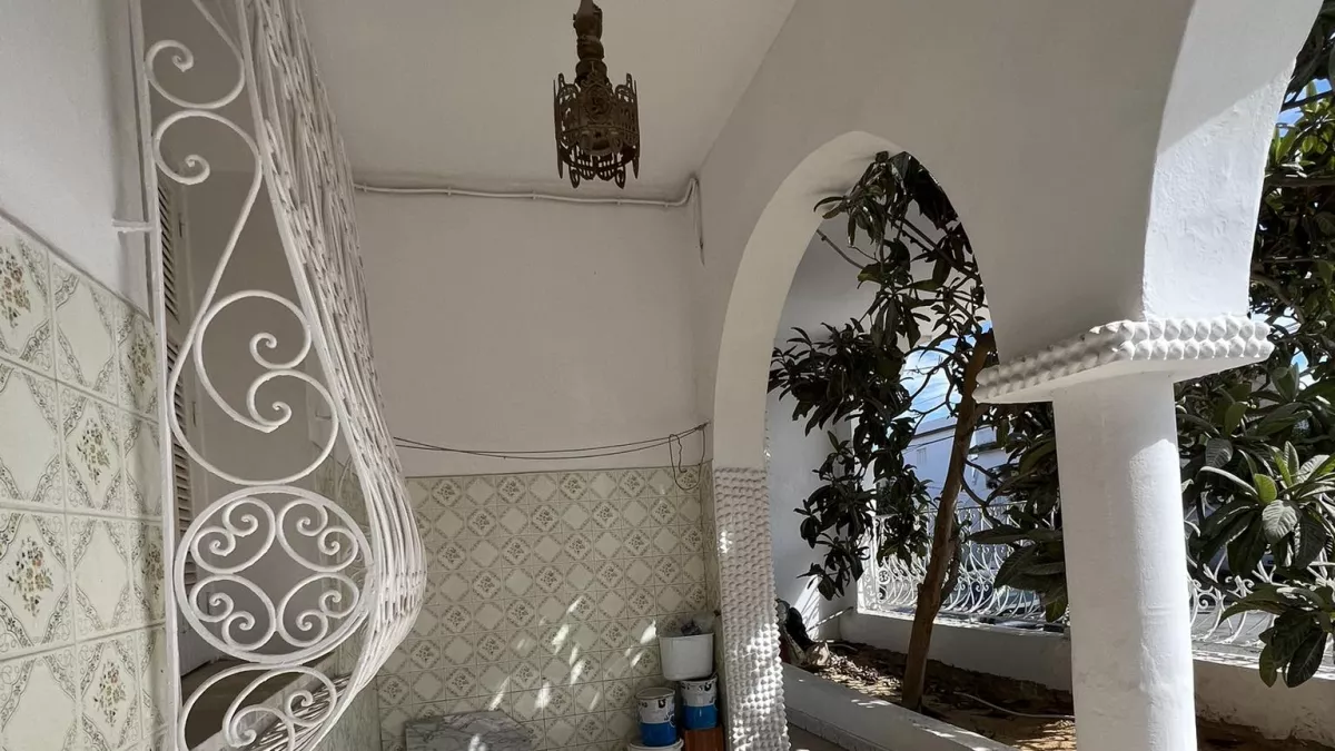 Ampio Appartamento al Piano Terra in Vendita a Cité Jalaa, Bizerte: La Tua Casa dei Sogni Ti Aspetta!