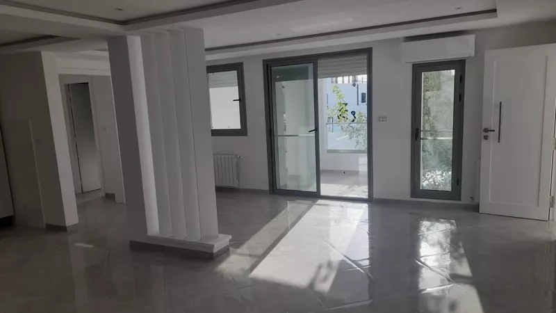 Elegant S2 Apartment with Terrace in La Marsa: The Ideal Living Space