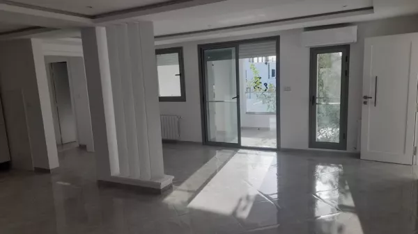 Elegant S2 Apartment with Terrace in La Marsa