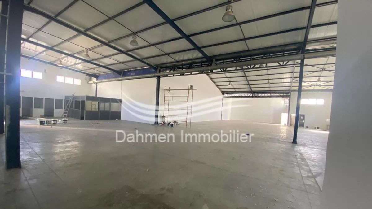 Spazio Industriale in Affitto a Messadine, Sousse: La Posizione Ideale