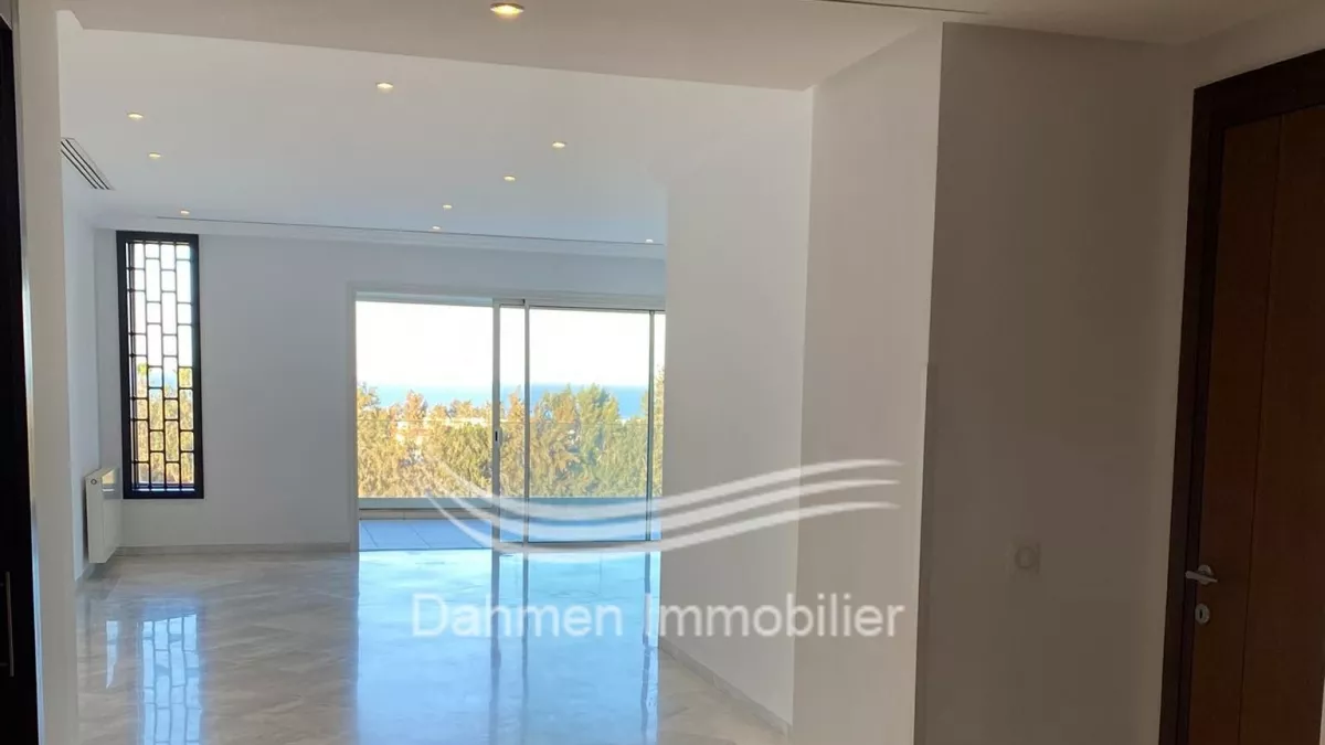 شقة فاخرة S+2 في باي دي آنج، سوسة: رفاهية لا تُنسى