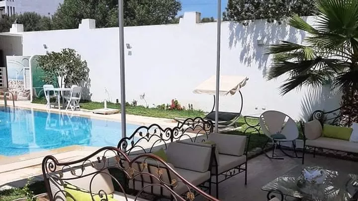 Investimento da Sogno: Villa e 4 Appartamenti a Hammamet