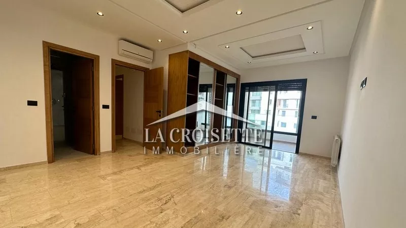 Luxury 3-Bedroom Apartment in Ain Zaghouan Nord with Communal Pool