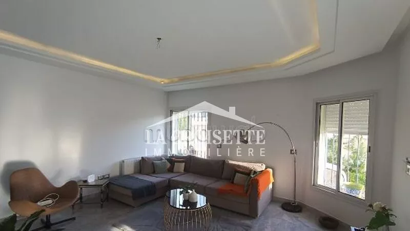 Incantevole Duplex con Giardino a La Soukra