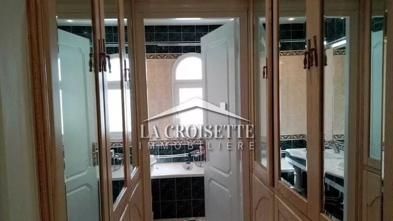 Luxus-Villa Etage S+4 in Berges du Lac 2: Ein Hort der Ruhe und des Luxus