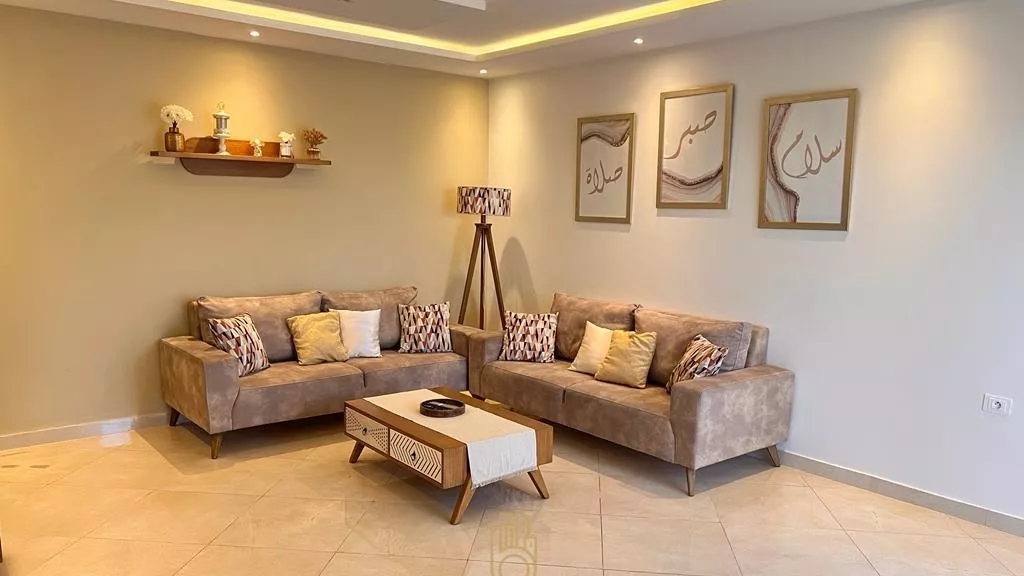 Villa Duplex di Lusso S+4 a Cité Mora, Nabeul - Un'Opportunità Unica