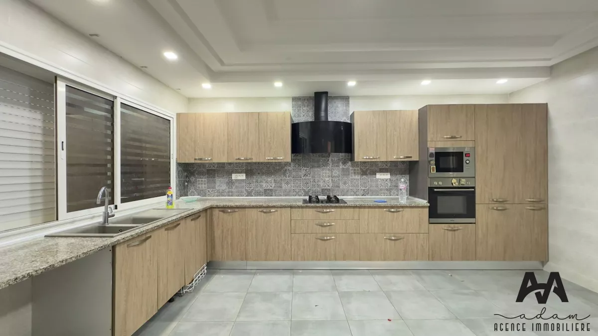 Lussuoso Duplex in Affitto a LIDO, Nabeul: Il Rifugio Perfetto per la Famiglia