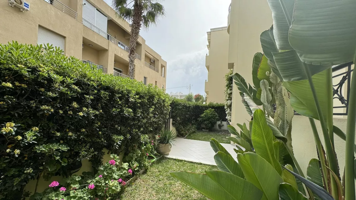 Duplex in La Soukra: Your New Haven of Peace!