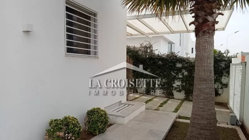 Luxus-Villa mit Pool in La Soukra: Ein Traumleben erwartet Sie