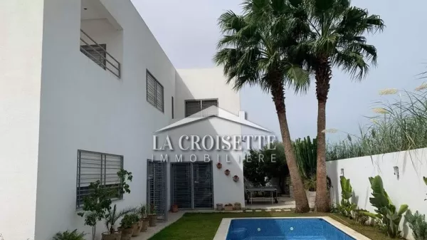 Luxury Villa with Pool in La Soukra, Gammarth