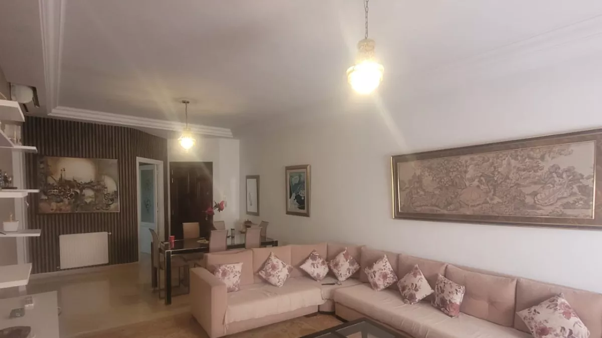 Luxury S+4 Apartment in Cité El Wahat Aouina: An Oasis of Elegance