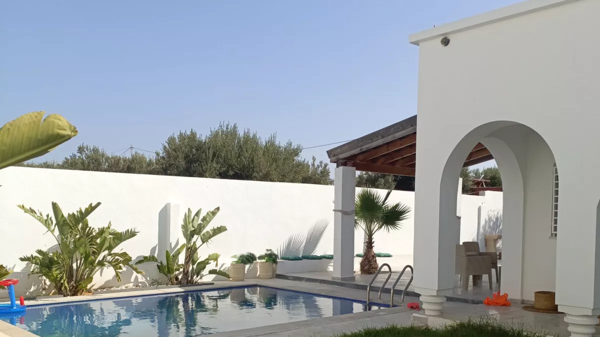 Atemberaubende 700m² Villa mit Pool in Süd-Hammamet