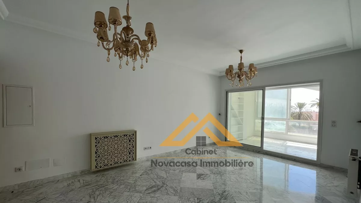 Appartamento di Lusso S+3 a Kantaoui: Un Rifugio nel Cuore di Sousse